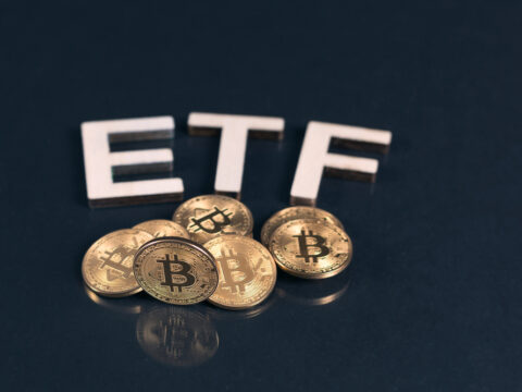 Investors Inject Over $400M Into Bitcoin ETFs as Donald Trump's Winning Odds Improve